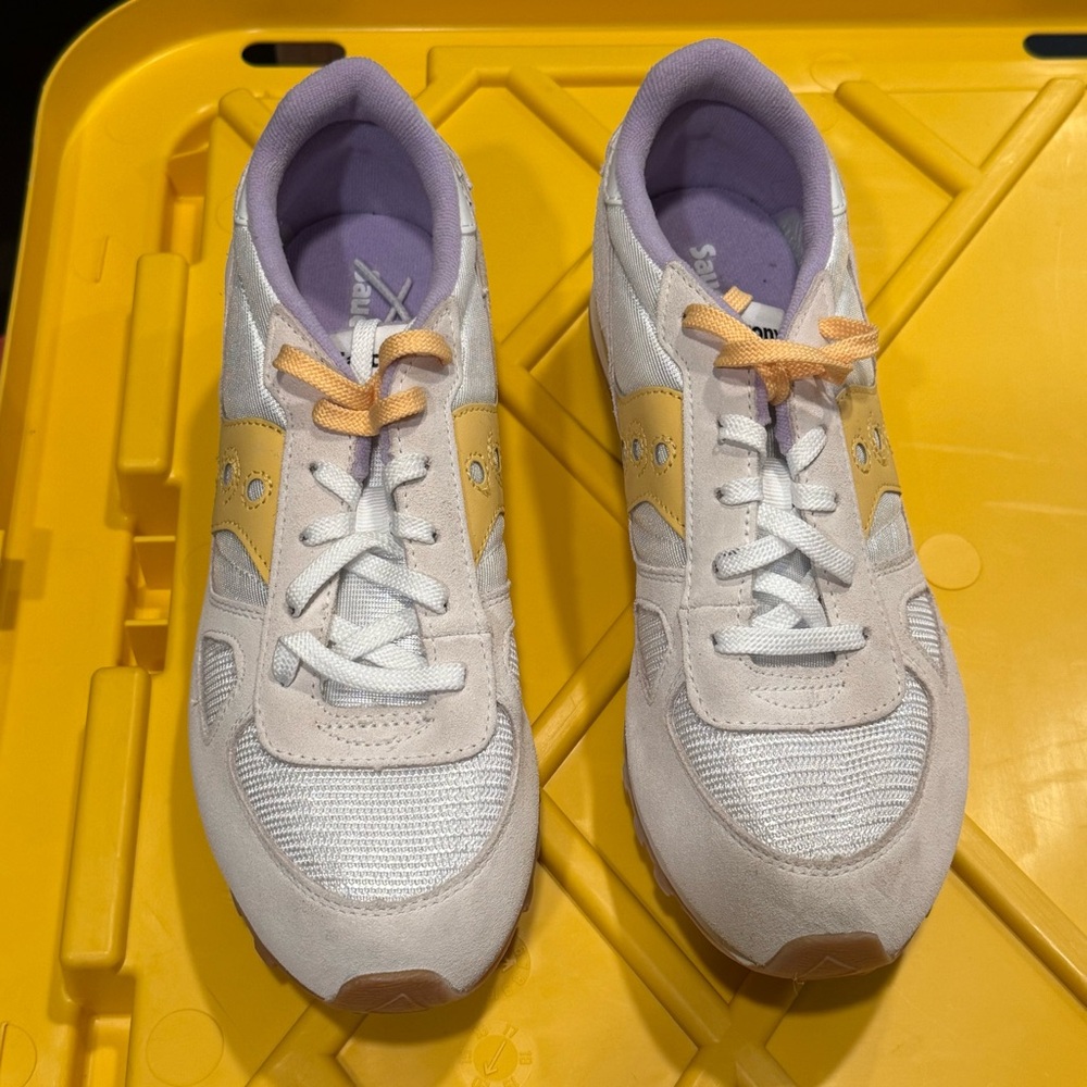 Saucony Shadow Sneakers Size 5.5